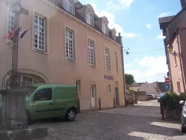 Monte Escalier 71 Entreprise monte escalier Montcenis